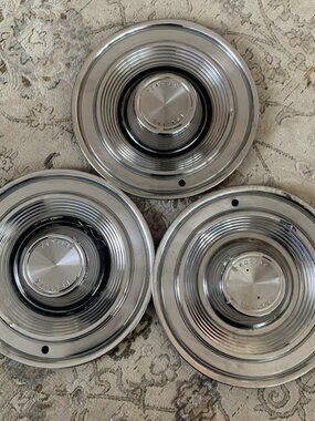 3 Vintage Pontiac Catalina 14” Chrome Hubcap Wheel Covers 1961?